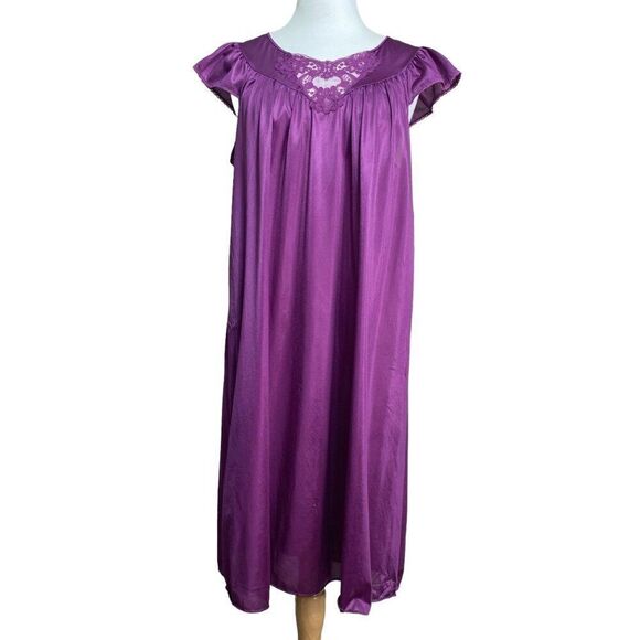 Lorraine Vintage Nightgown Size Medium - Picture 1 of 8